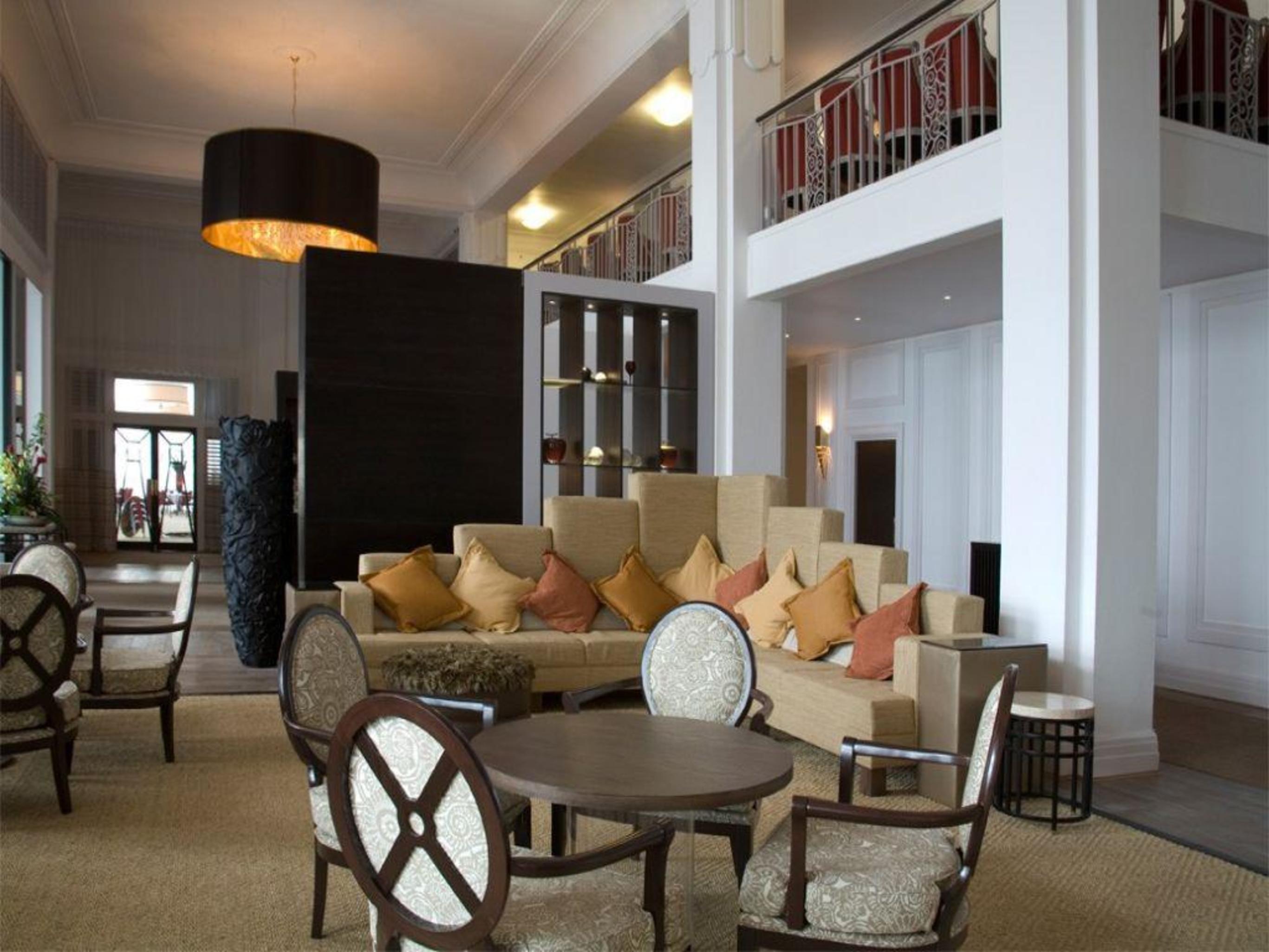 Cavendish Hotel Eastbourne Bagian luar foto
