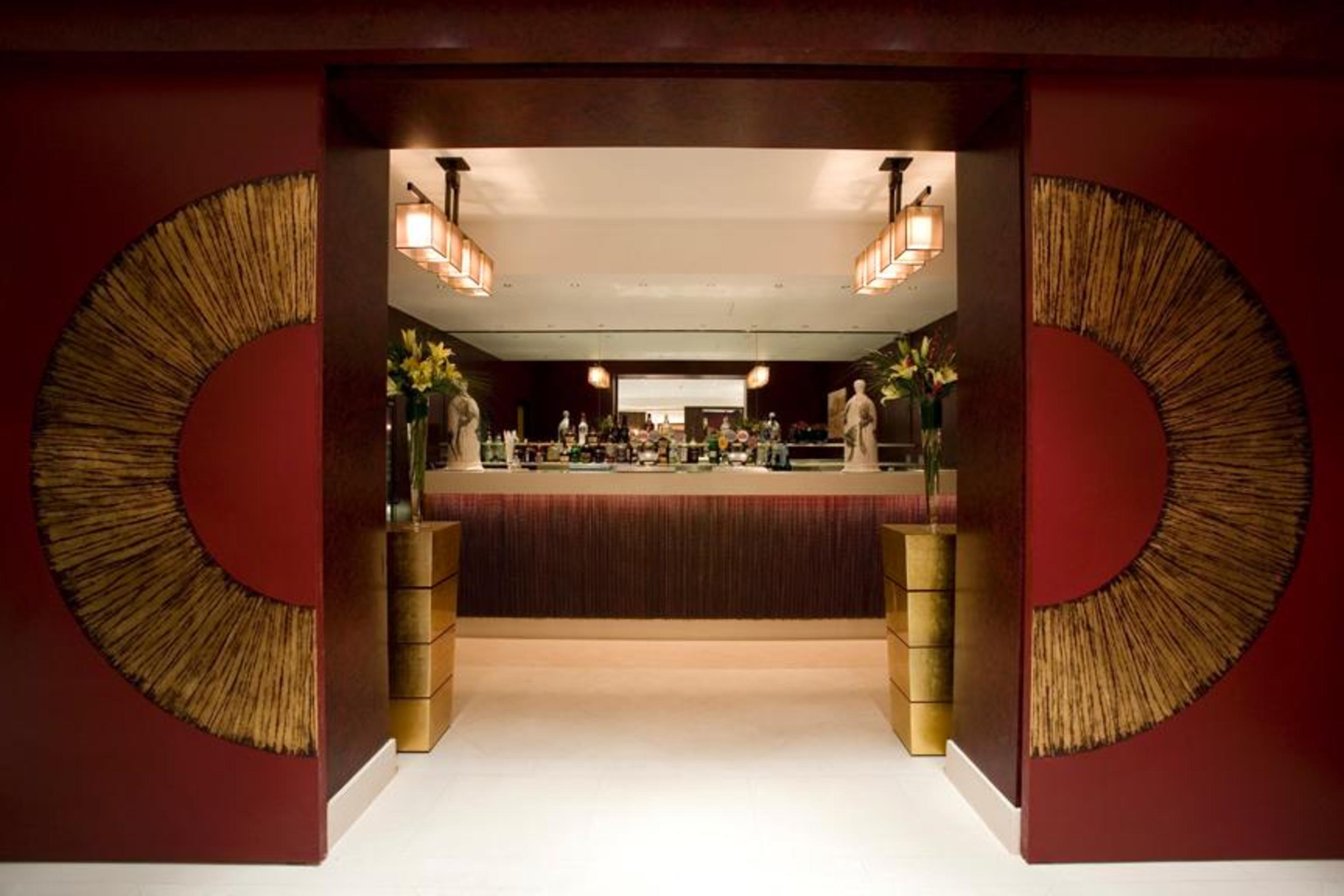 Cavendish Hotel Eastbourne Bagian luar foto