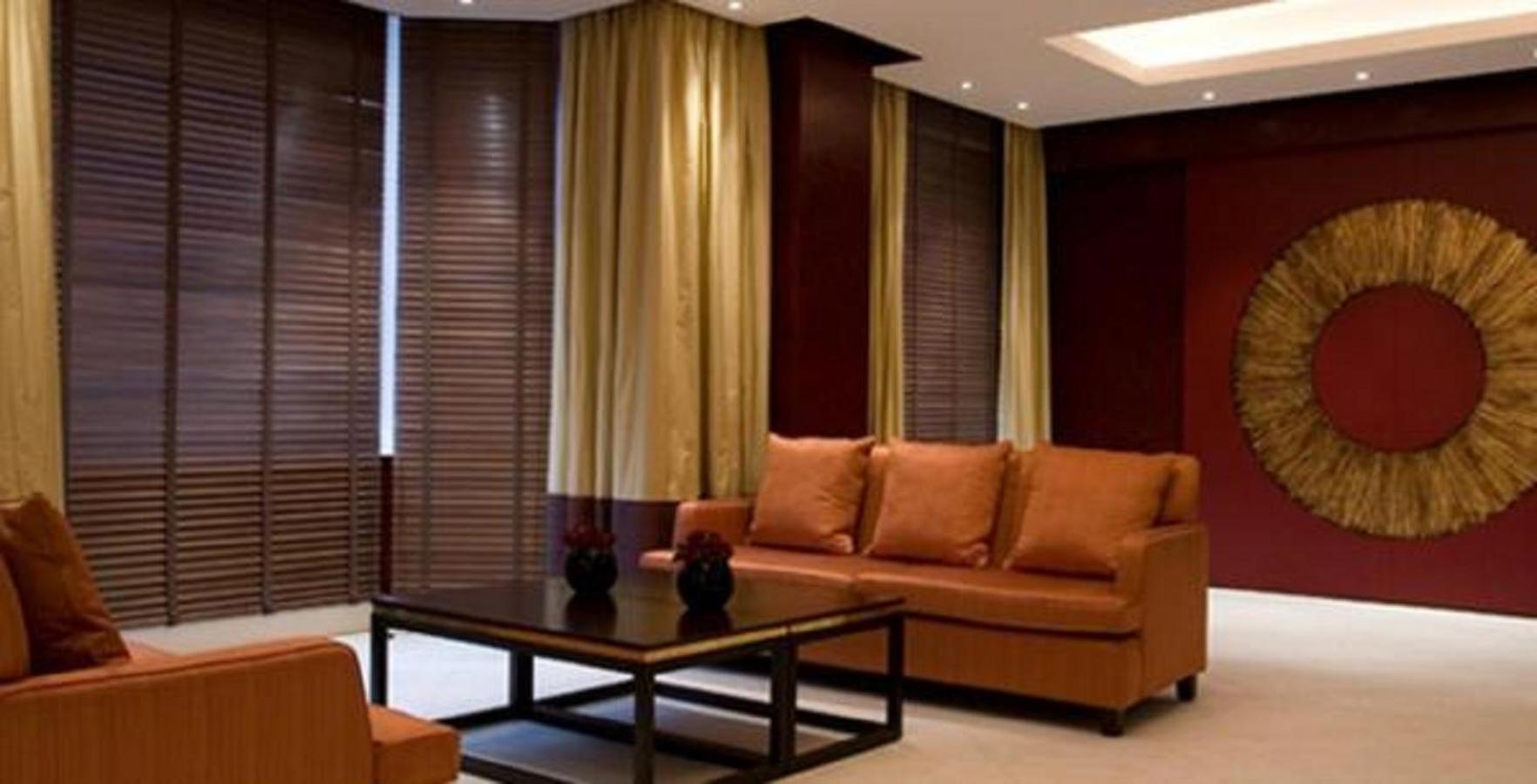 Cavendish Hotel Eastbourne Bagian luar foto