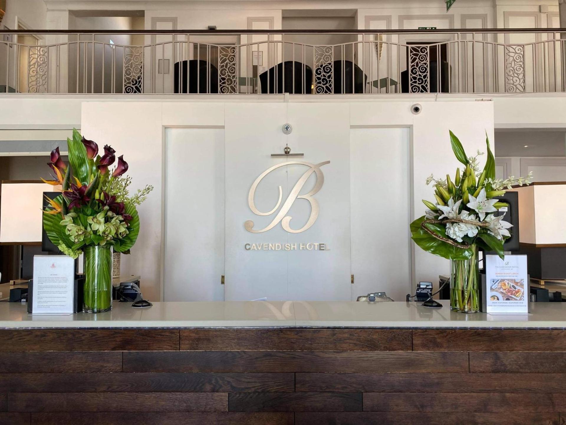 Cavendish Hotel Eastbourne Bagian luar foto