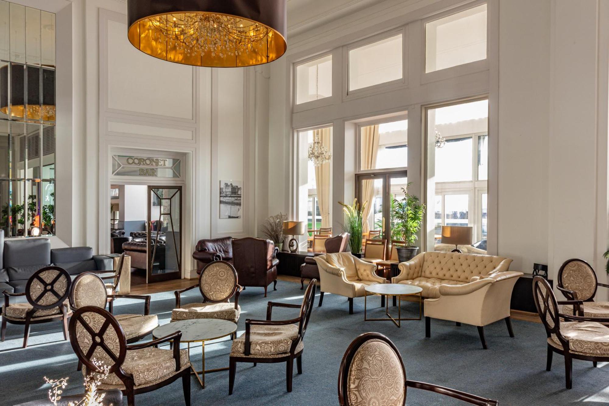 Cavendish Hotel Eastbourne Bagian luar foto